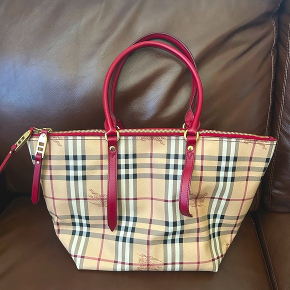 *Never Used* Burberry Haymarket Check Medium Salisbury Tote - Picture 2 of 4